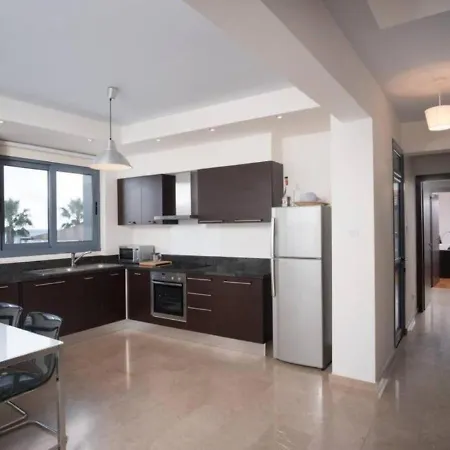 Holiday home Dios Ponte Finikoudes Beachfront *