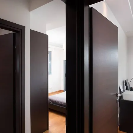 بيت للعطل Dios Ponte Finikoudes Beachfront لارنكا
