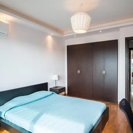 بيت للعطل Dios Ponte Finikoudes Beachfront *