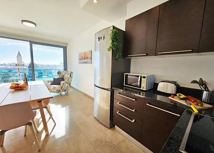 Σπίτι διακοπών Dios Ponte Finikoudes Beachfront Λάρνακα