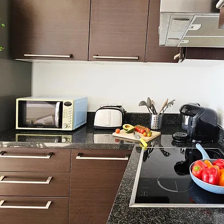 Dios Ponte Finikoudes Beachfront Larnaca