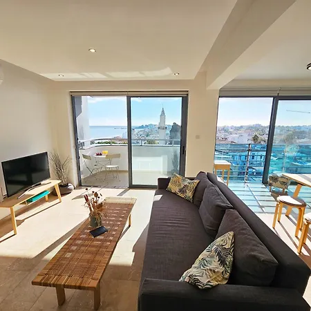 Dios Ponte Finikoudes Beachfront Дом отдыха Ларнака